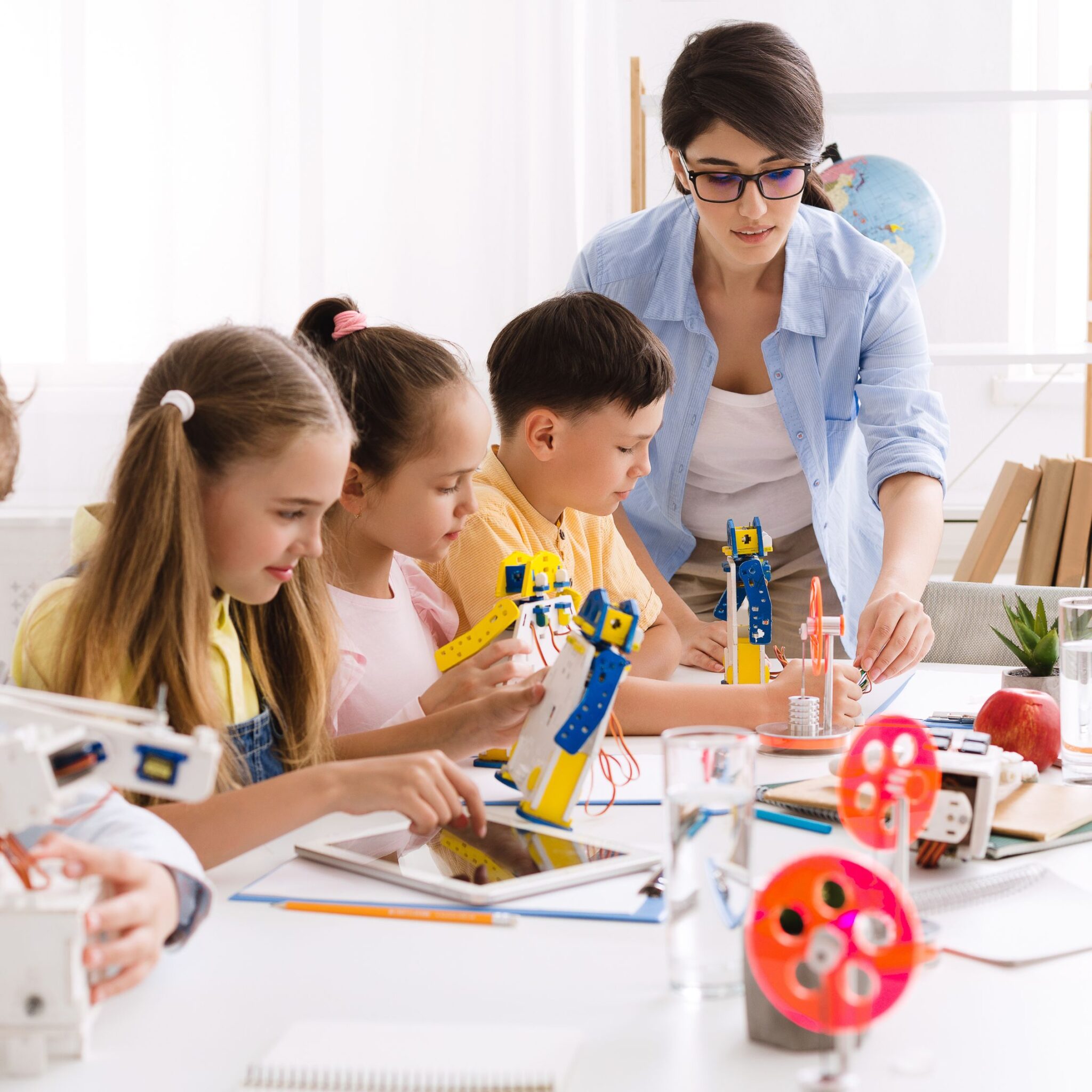 enseñando robotica a niños